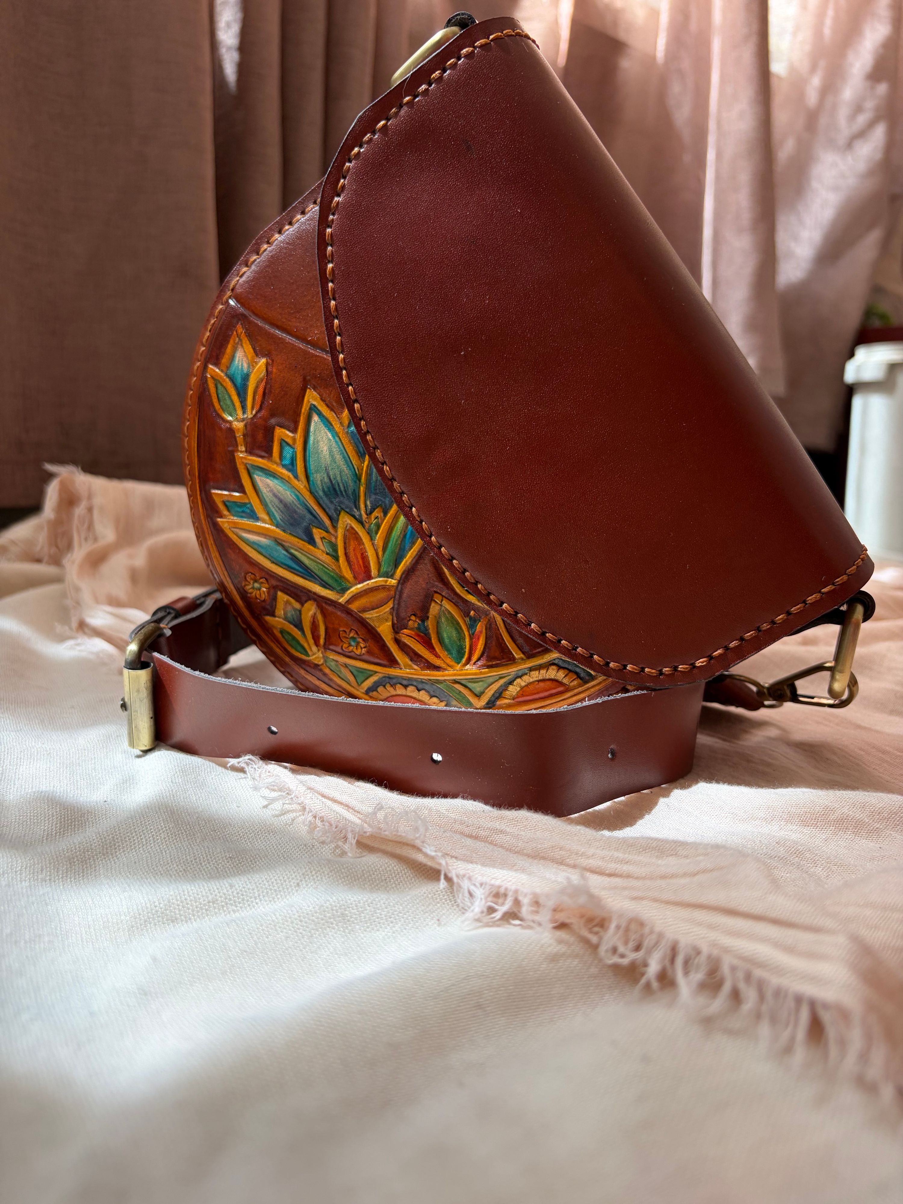 Summer’s louts crossbody bag
